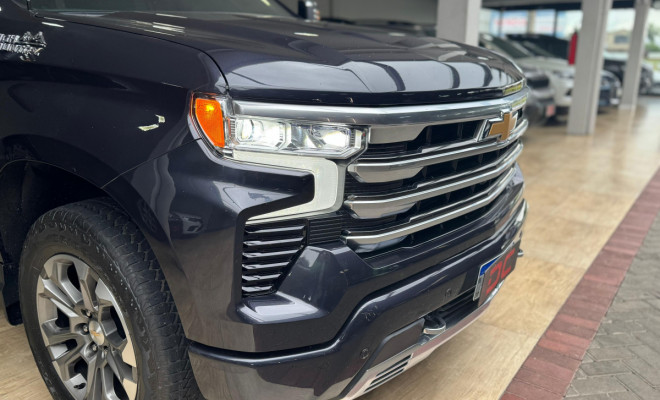 GM - Chevrolet Silverado High Country 5.3 V8 AWD Aut. 2024 Gasolina-2