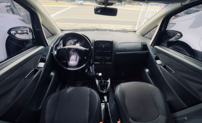 Fiat Idea ATTRACTIVE 1.4 Fire Flex 8V 5p 2013 Flex-4