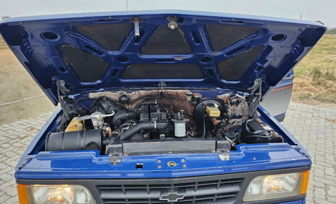 GM - Chevrolet Bonanza S / Luxe 4.1 1993 Diesel-9
