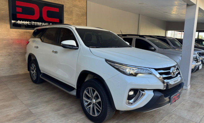 Toyota Hilux SW4 SRX 4x4 2.8 TDI 16V Dies. Aut. 2020 Diesel-2