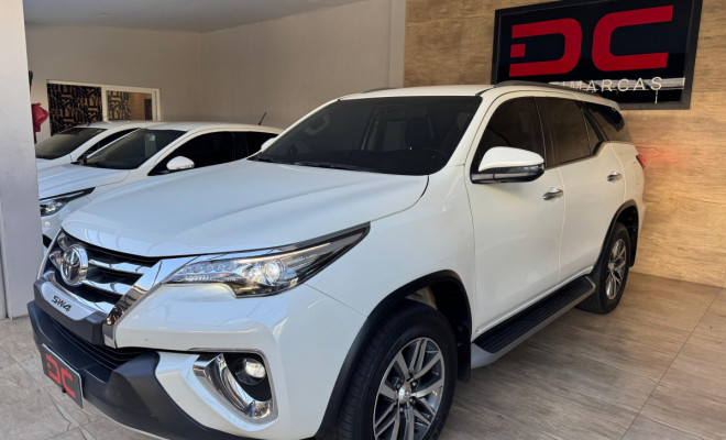 Toyota Hilux SW4 SRX 4x4 2.8 TDI 16V Dies. Aut. 2020 Diesel-0