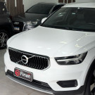 Volvo XC 40 T-5 MOMENTUM 2.0 252cv AWD 2018 Gasolina-1