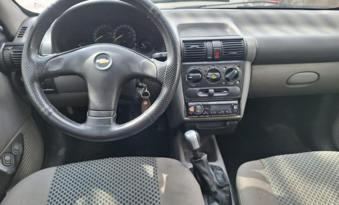 GM - Chevrolet Classic Life/LS 1.0 VHC FlexP. 4p 2011 Flex-7