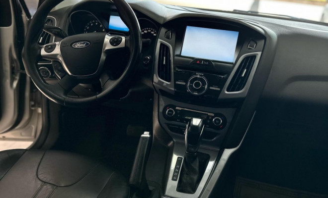 Ford Focus Sed. TI./TI.Plus 2.0 16V Flex  Aut 2015 Flex-6