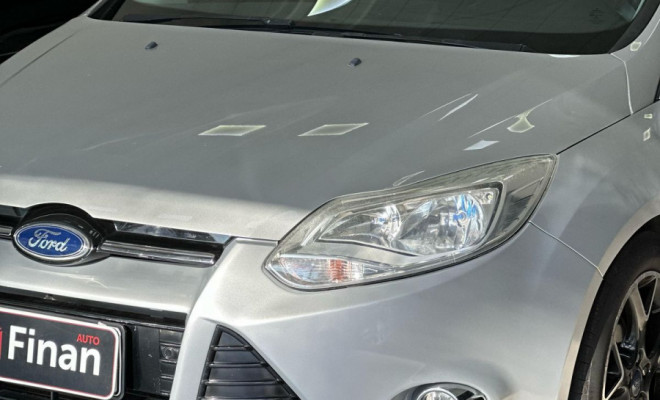 Ford Focus Sed. TI./TI.Plus 2.0 16V Flex  Aut 2015 Flex-0