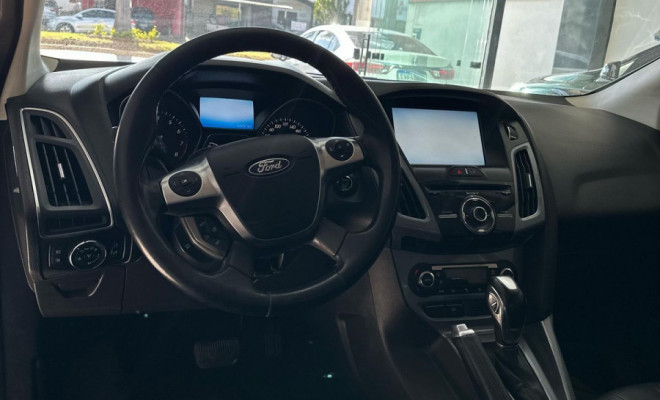 Ford Focus Sed. TI./TI.Plus 2.0 16V Flex  Aut 2015 Flex-7