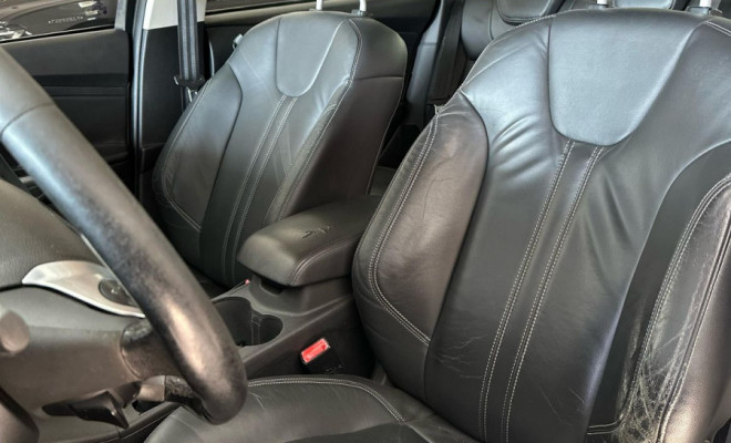 Ford Focus Sed. TI./TI.Plus 2.0 16V Flex  Aut 2015 Flex-8
