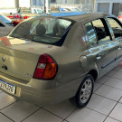 Renault Clio Sed.RT/Privil.1.0/1.0 Hi-Pow.16V 4p 2003 Gasolina-3