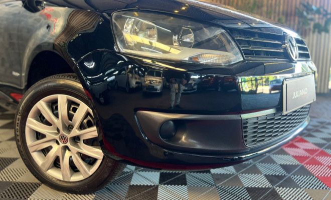 VW - VolksWagen Fox 1.6 Mi Total Flex 8V 5p 2013 Flex-9