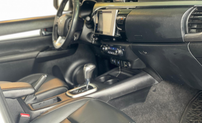 Toyota Hilux CD SRV 4x4 2.8 TDI Diesel Aut. 2017 Diesel-6