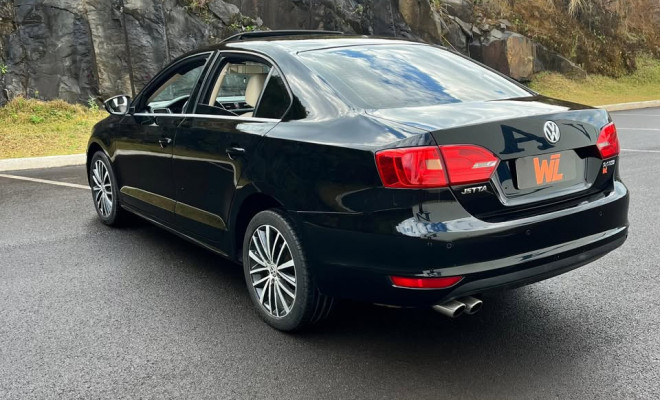 VW - VolksWagen JETTA Highline 2.0 TSI 16V 4p Tiptronic 2013 Flex-11