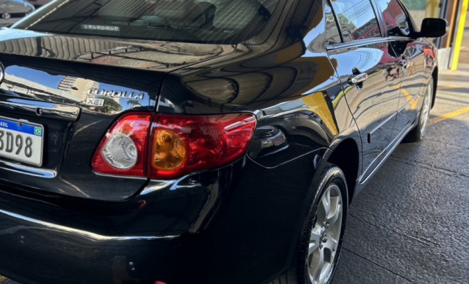 Toyota Corolla XEi 1.8/1.8 Flex 16V Aut. 2010 Gasolina-7