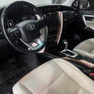 Toyota Hilux SW4 SRX Diamond 4x4 2.8 Aut. 2019 Diesel-3