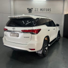 Toyota Hilux SW4 SRX Diamond 4x4 2.8 Aut. 2019 Diesel-6