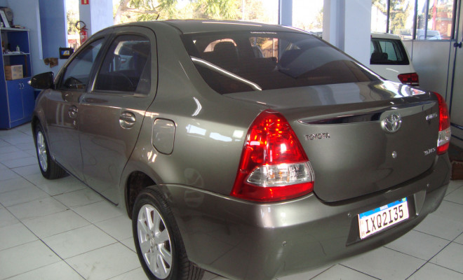 Toyota ETIOS XLS Sedan 1.5 Flex 16V 4p Aut. 2017 Flex-2