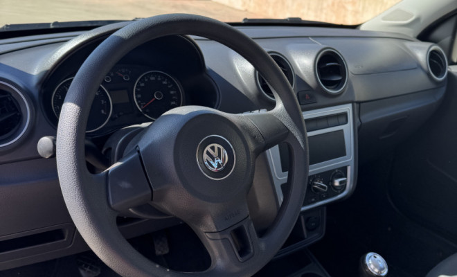 VW - VolksWagen Saveiro Trendline 1.6 T.Flex 8V 2015 Flex-4