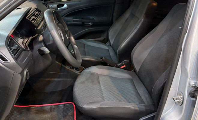 VW - VolksWagen VOYAGE 1.6 MSI Flex 8V 4p 2019 Flex-4