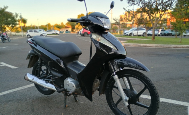 HONDA BIZ 125 ES/ 125 ES FLEX 2011 Gasolina-4