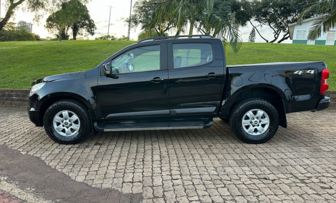 GM - Chevrolet S10 Pick-Up LT 2.8 TDI 4x4 CD Diesel Aut 2013 Diesel-2