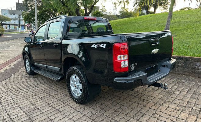 GM - Chevrolet S10 Pick-Up LT 2.8 TDI 4x4 CD Diesel Aut 2013 Diesel-3