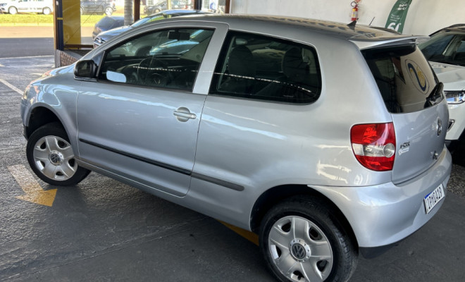 VW - VolksWagen Fox City 1.0Mi/ 1.0Mi Total Flex 8V 3p 2009 Flex-8