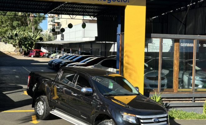 Ford Ranger XLS 2.5 16V 4x2 CD Flex 2013 Flex