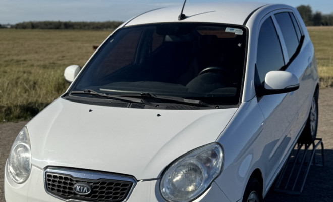 Kia Picanto 2011 1.0 Completo REPASSE (abaixo da fipe)-2