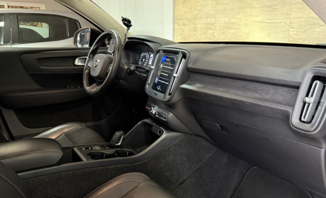 Volvo XC 40 T-4 2.0 190cv FWD 2019 Flex-10