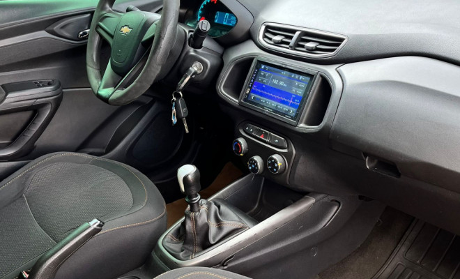 GM - Chevrolet ONIX HATCH LT 1.0 8V FlexPower 5p Mec. 2014 Flex-0