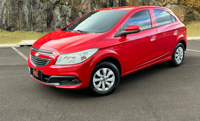 GM - Chevrolet ONIX HATCH LT 1.0 8V FlexPower 5p Mec. 2014 Flex-2