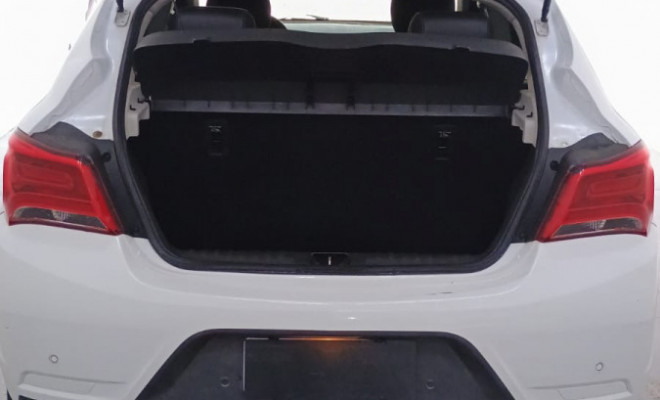 GM - Chevrolet ONIX HATCH LT 1.0 8V FlexPower 5p Mec. 2019 Flex-6