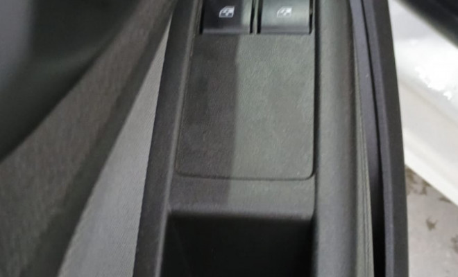 GM - Chevrolet ONIX HATCH LT 1.0 8V FlexPower 5p Mec. 2019 Flex-17