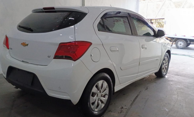 GM - Chevrolet ONIX HATCH LT 1.0 8V FlexPower 5p Mec. 2019 Flex-2
