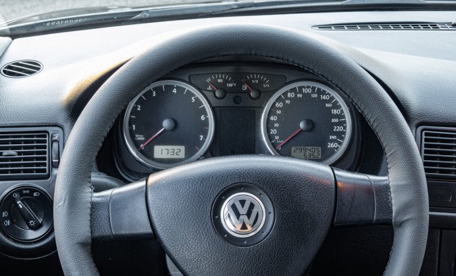 VW - VolksWagen Golf Sportline 1.6 Mi Total Flex 8V 4p 2009 Flex-21