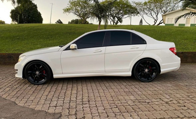Mercedes-Benz C-180 CGI Sport 1.6 TB 16V 156cv Aut. 2013 Flex-1