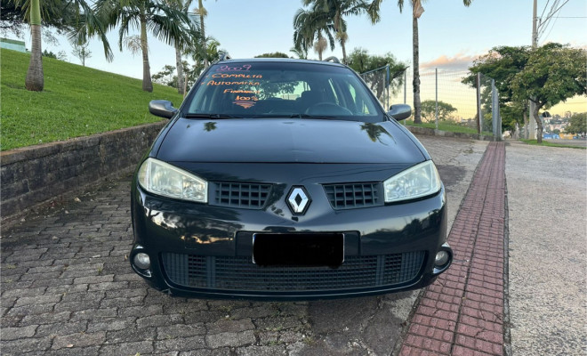 Renault Megane Grand Tour Dynamique 2.0 16V Aut. 2009 Gasolina-0