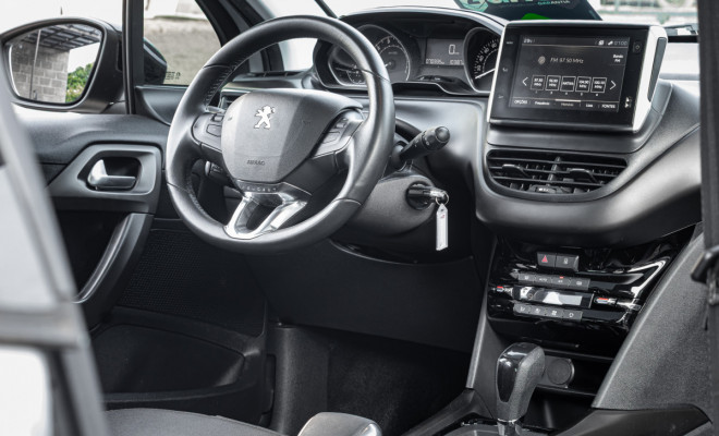Peugeot 2008 Griffe 1.6 Turbo Flex 16V 5p Aut. 2020 Flex-15