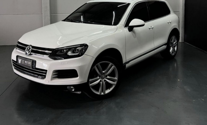 VW - VolksWagen TOUAREG 4.2 32V V8  Tiptronic 5p 2012 Gasolina