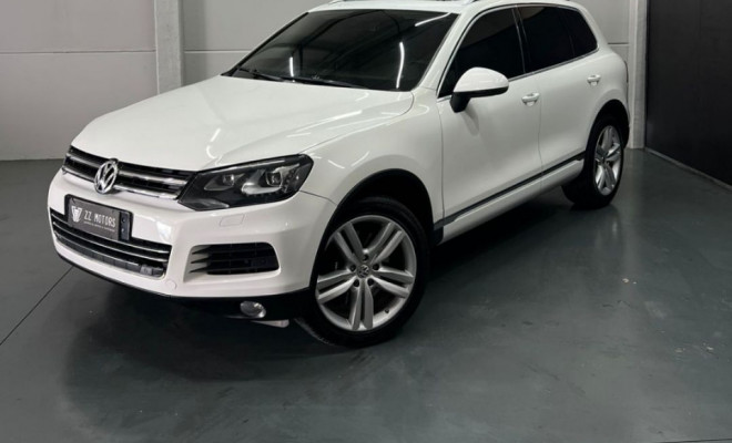 VW - VolksWagen TOUAREG 4.2 32V V8  Tiptronic 5p 2012 Gasolina