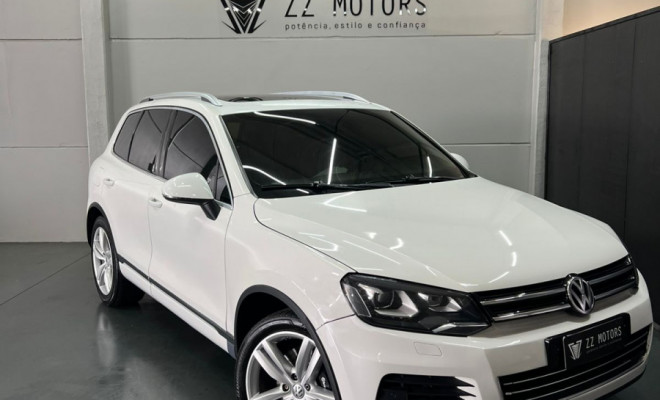 VW - VolksWagen TOUAREG 4.2 32V V8  Tiptronic 5p 2012 Gasolina-1