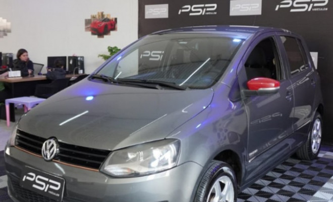 VW - VolksWagen Fox 1.6 Mi I MOTION Total Flex 8V 5p 2014 Flex