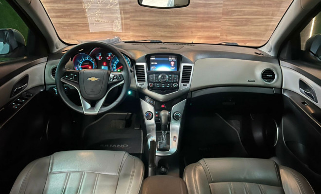 GM - Chevrolet CRUZE LTZ 1.8 16V FlexPower 4p Aut. 2012 Flex-4