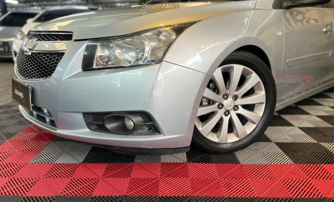 GM - Chevrolet CRUZE LTZ 1.8 16V FlexPower 4p Aut. 2012 Flex-10