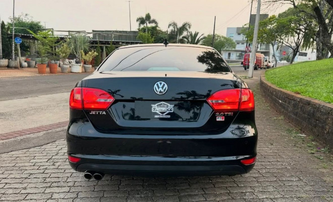 VW - VolksWagen JETTA Highline 2.0 TSI 16V 4p Tiptronic 2012 Gasolina-4