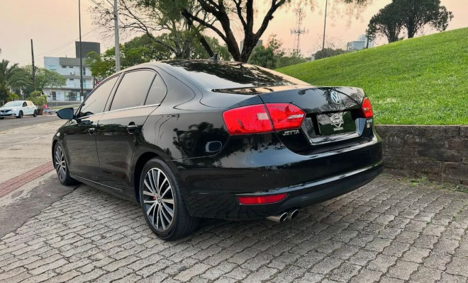 VW - VolksWagen JETTA Highline 2.0 TSI 16V 4p Tiptronic 2012 Gasolina-3