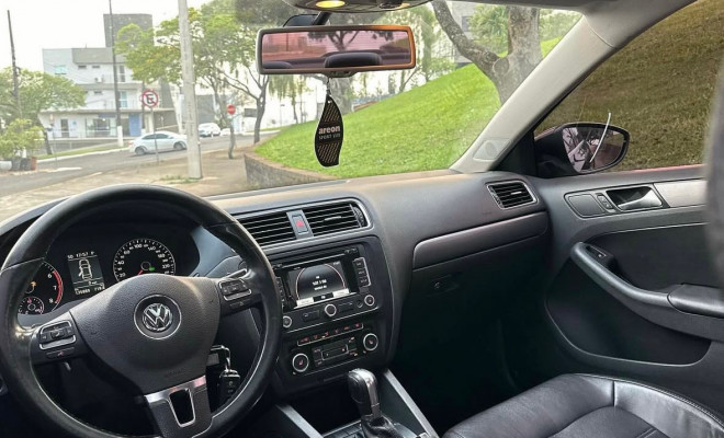 VW - VolksWagen JETTA Highline 2.0 TSI 16V 4p Tiptronic 2012 Gasolina-6