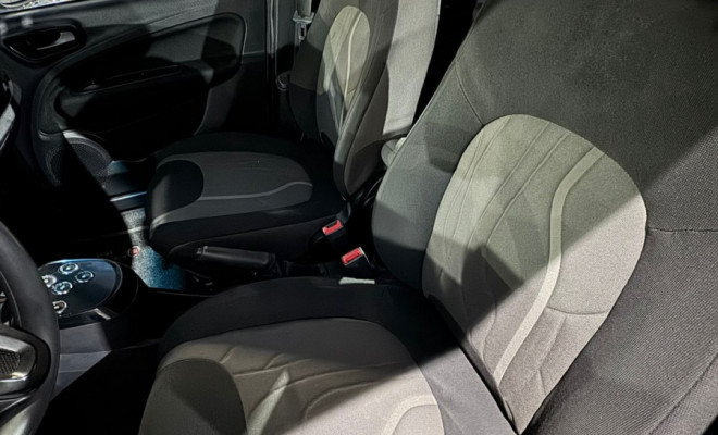Fiat UNO WAY 1.4 EVO Dualogic Flex 8V 5p 2015 Flex-9