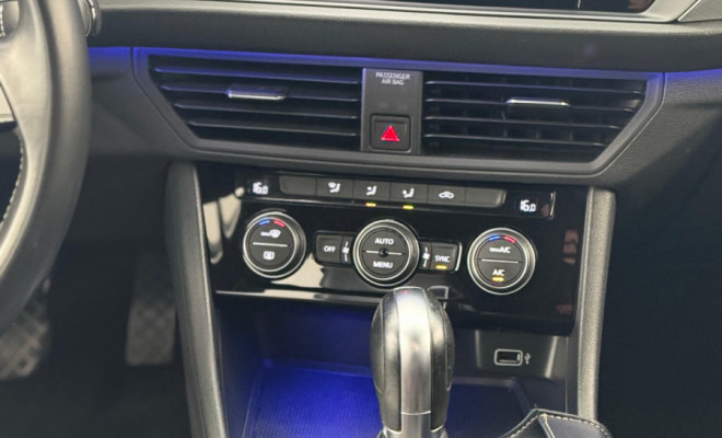 VW - VolksWagen JETTA R-Line 250 TSI 1.4 Flex 16V Aut. 2019 Flex-10