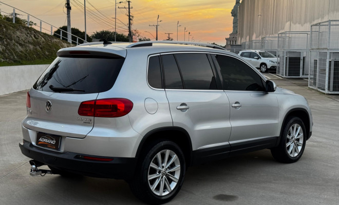 TIGUAN 2.0 TSI Automático 2012 – Potência, conforto e presença!-2