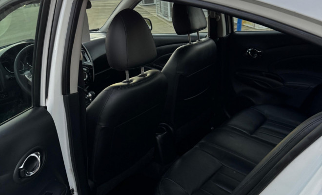 Versa SL 1.6 Aut. 2018 – Conforto, espaço e câmbio automático por um excelente custo-benefício!-5